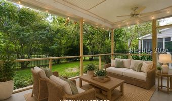 8 Winterberry Ln, Bluffton, SC 29910