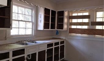 3846 Flamingo Dr, Macon, GA 31206