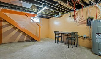 1301 Wade St, Aliquippa, PA 15001