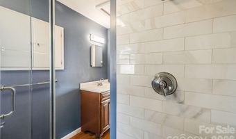 20 Ridge Cross Rd, Asheville, NC 28805