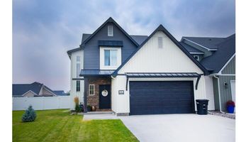 2046 47th St, Ammon, ID 83401