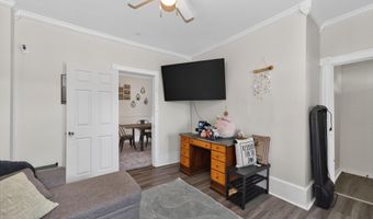 36 Broad St, Amsterdam, NY 12010