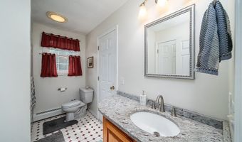 17 Wood Cove Dr, Coventry, RI 02816