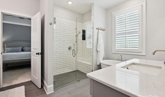 7009 Providence Ln W, Charlotte, NC 28226