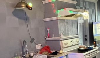 818 Thomas Ave, Columbus, OH 43223