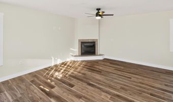 606 1st Ave S, Altoona, IA 50009
