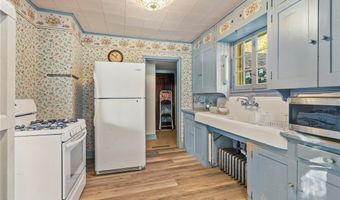 390 E College St, Alliance, OH 44601