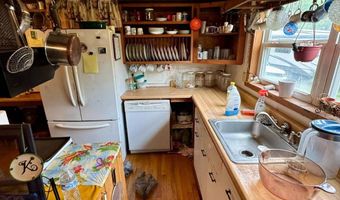 2062 Jake Fork Rd, Arnoldsburg, WV 25234