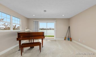 7443 Watermark Dr 32, Allendale, MI 49401