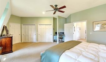 12 Howe St, Bristol, RI 02809