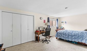 10 Rockingham Ct, Bedford, NH 03110