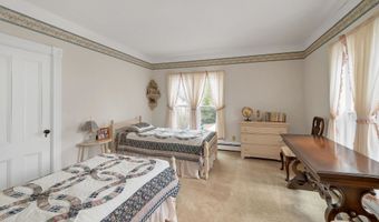 19 Church St, Alton, NH 03809