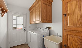 185 Dutch Glory Rd, Amity, PA 15311