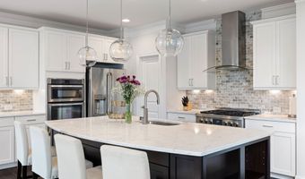 220 Briar Holw, Woodstock, GA 30188
