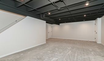 7 Shade Tree Ct, Algonquin, IL 60102