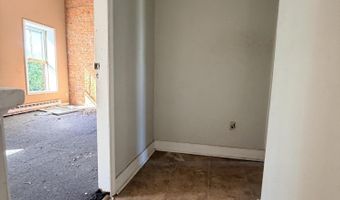 13 Lexington Ave, Albany, NY 12206