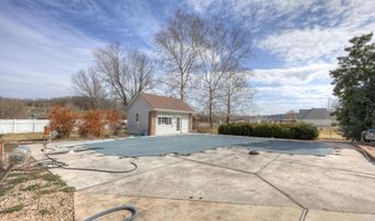 129 Riverview Dr, Anderson, MO 64831