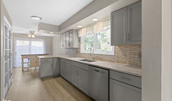 5125 Vantage Point Rd, Avon, IN 46123