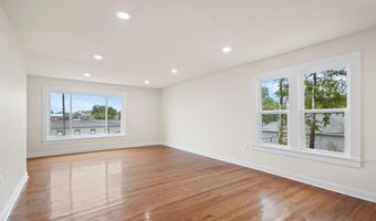 111 N 1st St, Benton, AR 72015