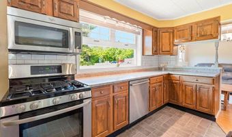 2 West Rd, Abbot, ME 04406