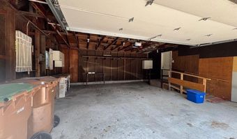 408 Elm St, Albert City, IA 50510