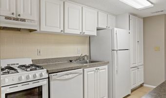 115 OYSTER BAY Cir 320, Altamonte Springs, FL 32701