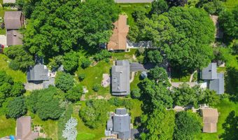 5310 Dorsett Dr, Madison, WI 53711