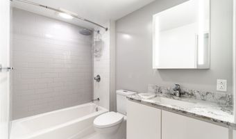987 Queen St 2308, Honolulu, HI 96814