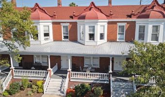 418 E Waldburg St A & B, Savannah, GA 31401