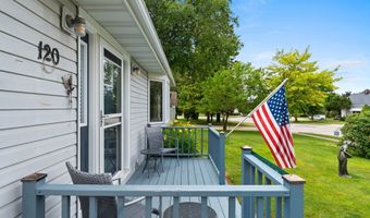 120 Vernon St, Algoma, WI 54201