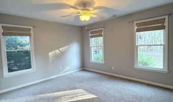 30 Barnwell Dr, Beaufort, SC 29907