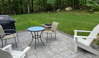9 Candlewood Dr, Amherst, NH 03031