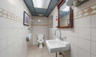 31 COTTAGE St, Bayonne, NJ 07002