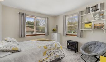 570 Forest Hills Pkwy, Bayville, NJ 08721