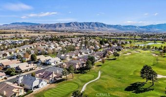 11262 Country Club Dr, Apple Valley, CA 92308