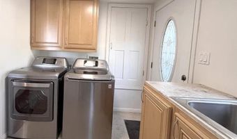 4275 Crestview Dr, La Mesa, CA 91941