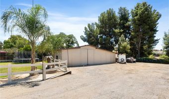 33127 Camelot Dr, Yucaipa, CA 92399