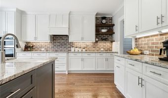 180 Laurel Ridge Ln, Ball Ground, GA 30107