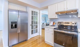 2864 Mystic Dr, Ann Arbor, MI 48103