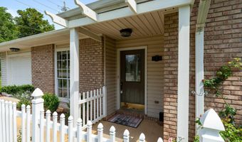 101 BERMUDA LAKE Dr, Alabaster, AL 35007