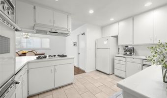 10411 Larry Dr, Anaheim, CA 92804