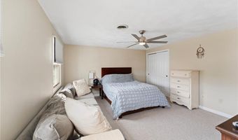 47 Scenery Ln, Johnston, RI 02919