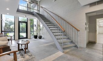 3070 Riverside Dr, Columbus, OH 43221