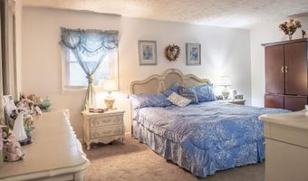 584 Trinton Cir, Bedford, IN 47421