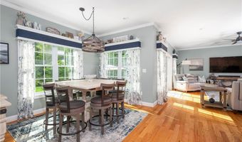 121 Stillwater Rd, Smithfield, RI 02917