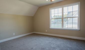 108 Bradley Cir, Barnesville, GA 30204