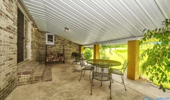 4975 Section Line Rd, Albertville, AL 35950