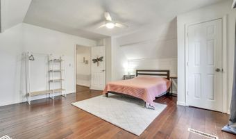 497 Rohr St, Arnolds Park, IA 51331