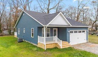 161 S Fifth St, Austin, IN 47102