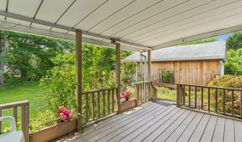 44 Nod Rd, Clinton, CT 06413